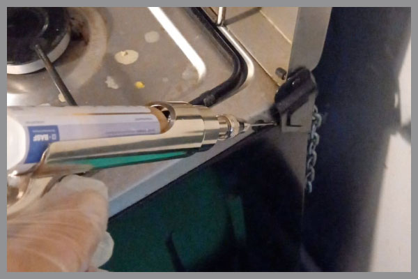 Seringue d'injection de gel insecticide